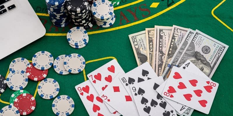Những sai lầm khi triển khai chiến thuật tấn công poker
